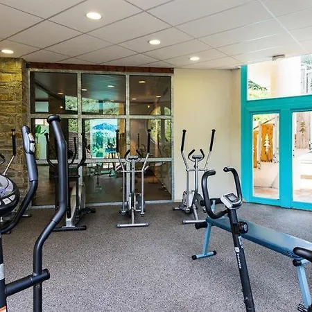 F2 Au Domaine Des 100 Lacs - Piscine - Sauna - Hammam 아파트 *