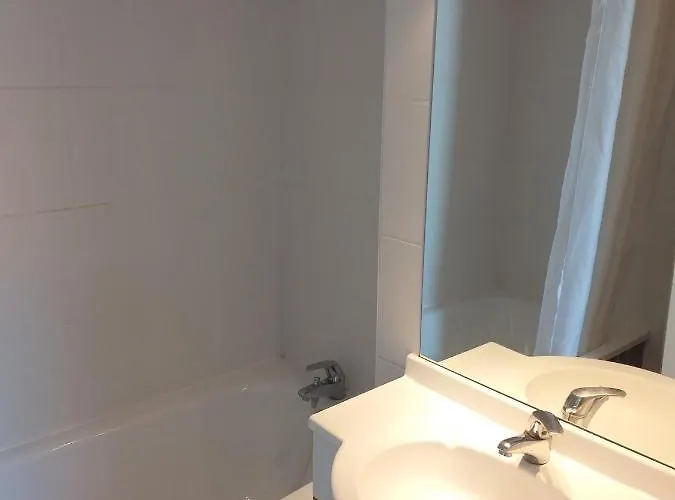 아파트 F2 Au Domaine Des 100 Lacs - Piscine - Sauna - Hammam *