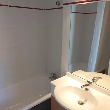 Lejlighed F2 Au Domaine Des 100 Lacs - Piscine - Sauna - Hammam *